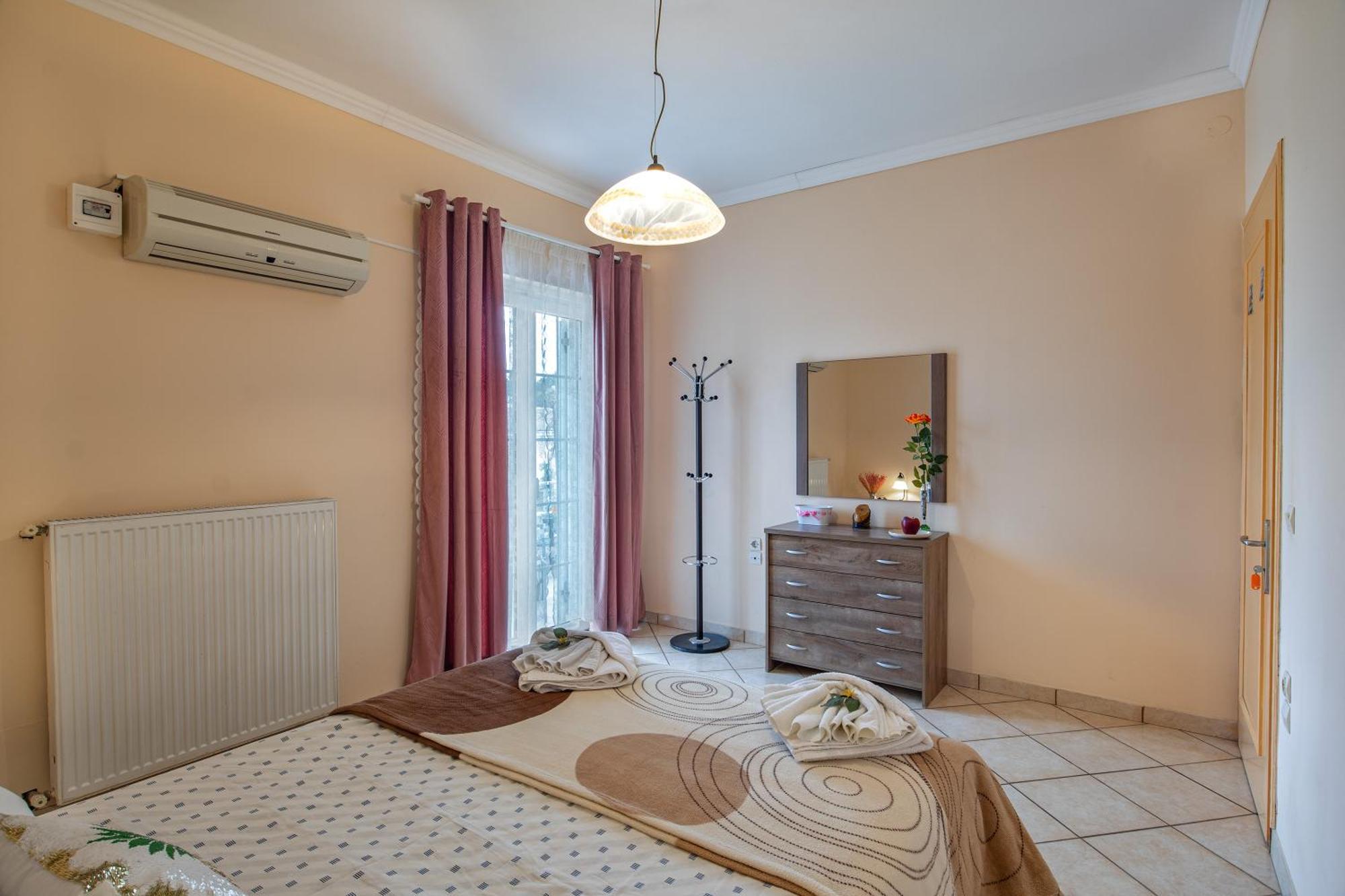 House Of Velenia - 2 Bedroom Apartment Near Old Town, Airport And Bus Station Corfu (city) Exterior foto